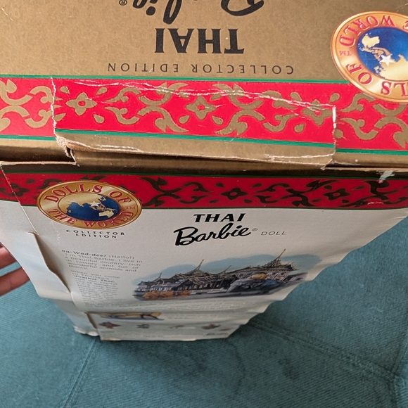 NIOB Vintage 1997 Mattel Thai Barbie Collectors Edition Doll Authentic 1990s - Picture 8 of 10